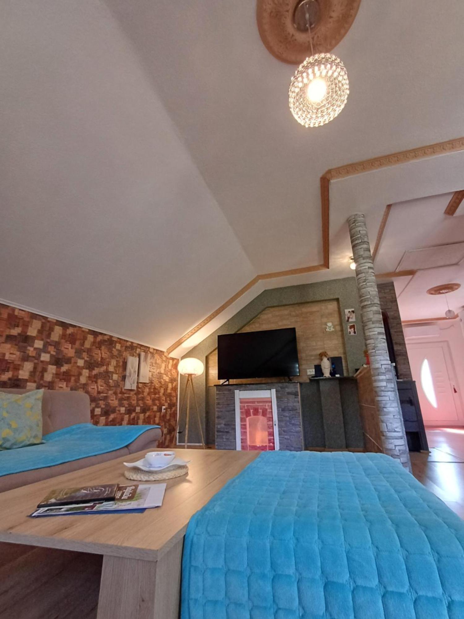 Apartment Denis Una Luzine